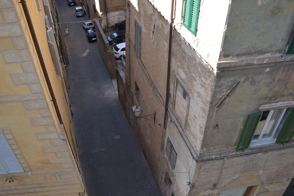La Casa Di Antonella Hotell Siena Exteriör bild
