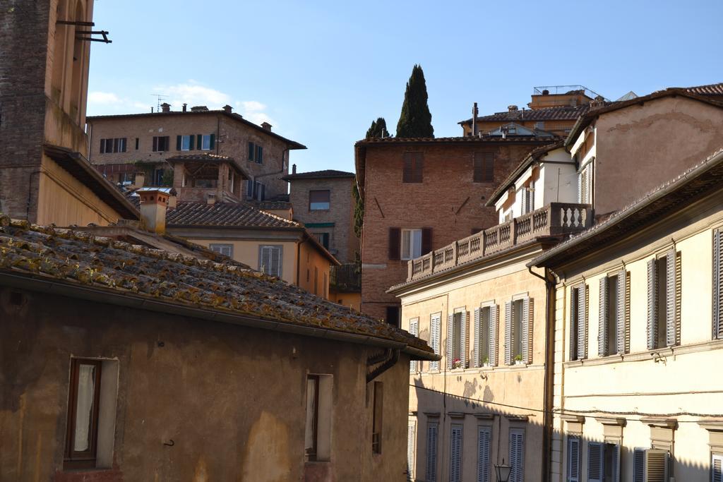 La Casa Di Antonella Hotell Siena Exteriör bild