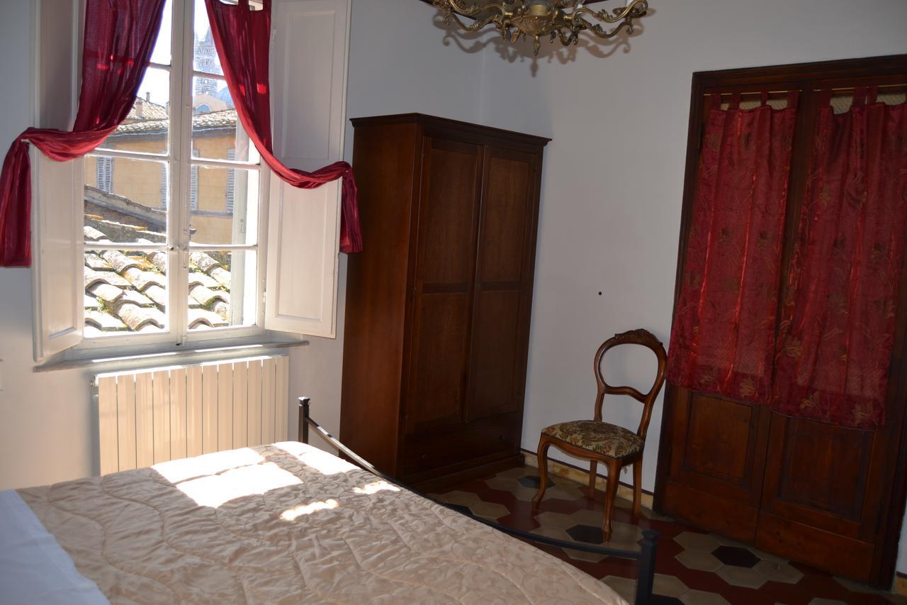 La Casa Di Antonella Hotell Siena Exteriör bild