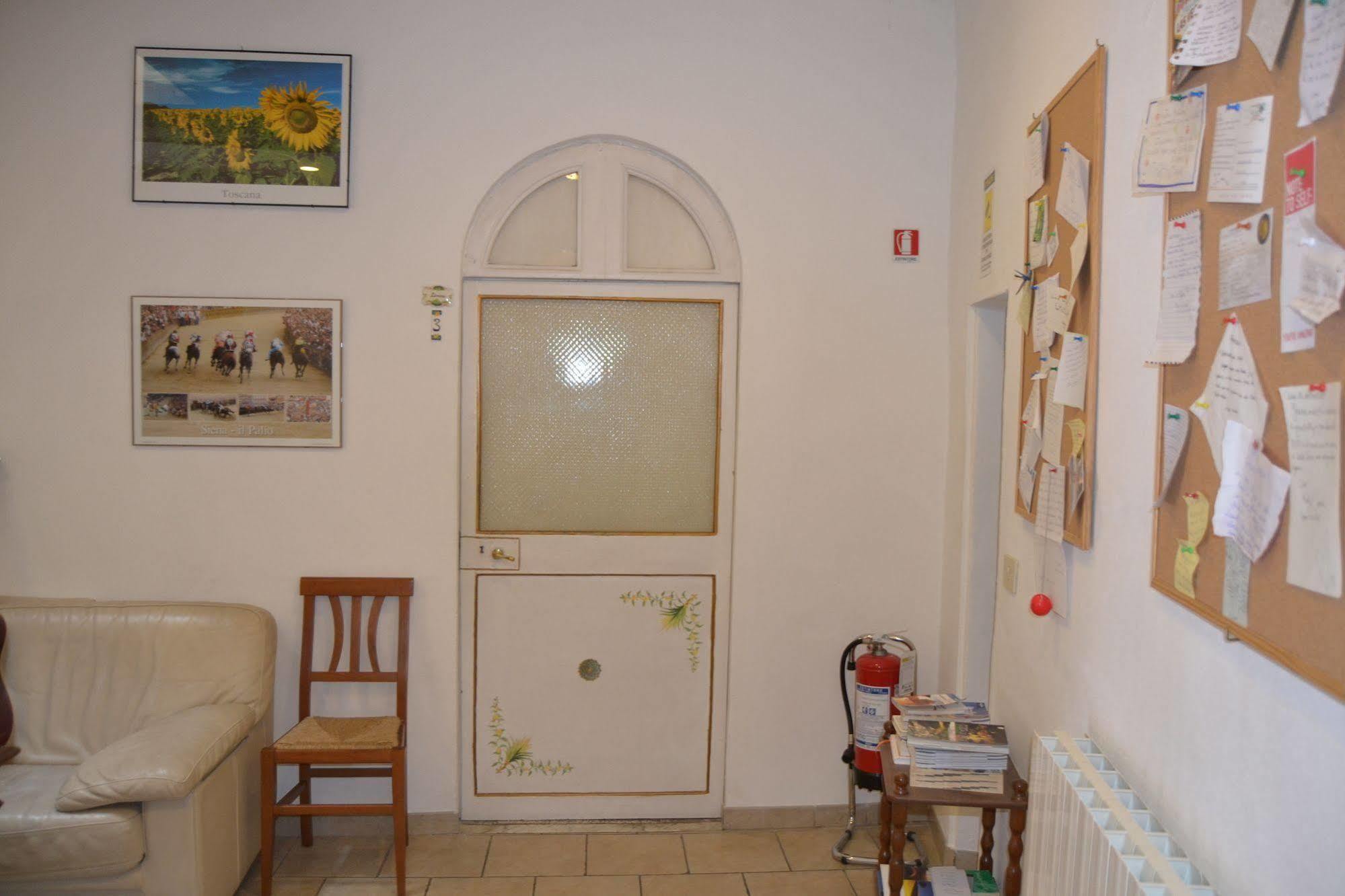 La Casa Di Antonella Hotell Siena Exteriör bild