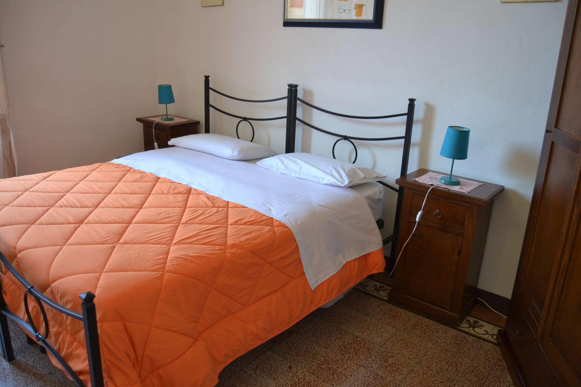 La Casa Di Antonella Hotell Siena Exteriör bild