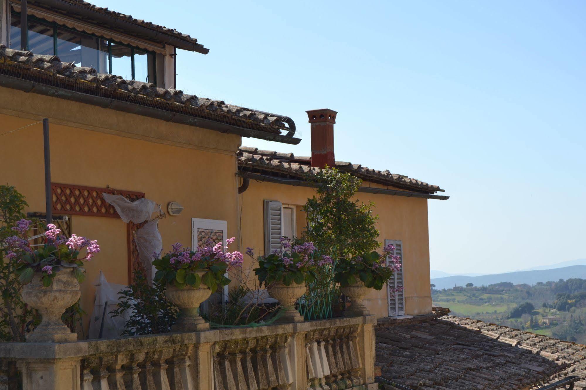 La Casa Di Antonella Hotell Siena Exteriör bild