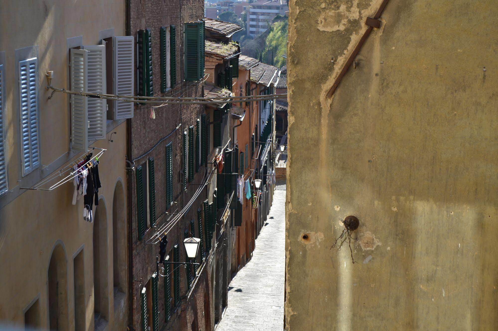La Casa Di Antonella Hotell Siena Exteriör bild