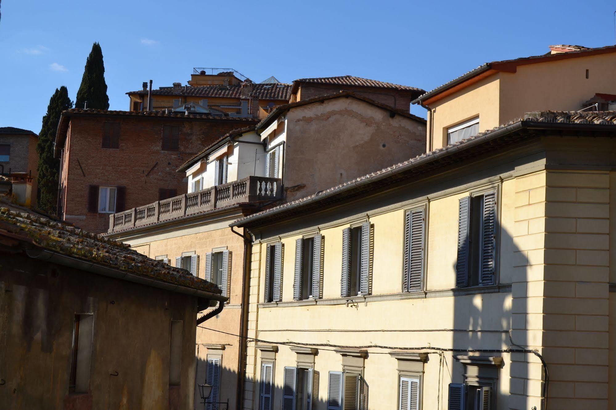 La Casa Di Antonella Hotell Siena Exteriör bild